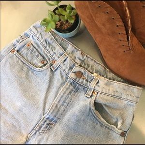 Vintage Levi’s 505 size 27